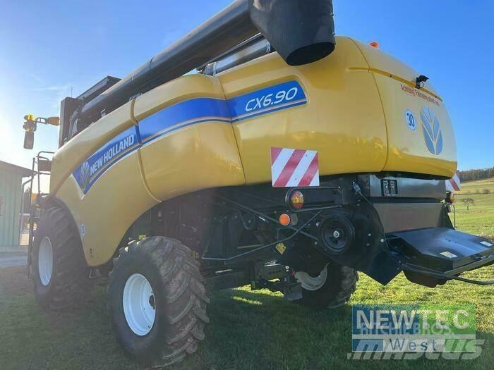 New Holland CX 6.90 Sklízecí mlátičky
