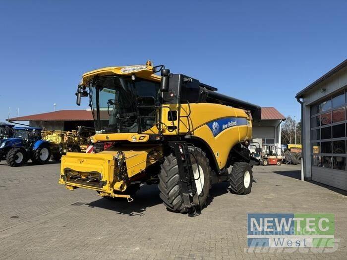 New Holland CX 8060 Sklízecí mlátičky