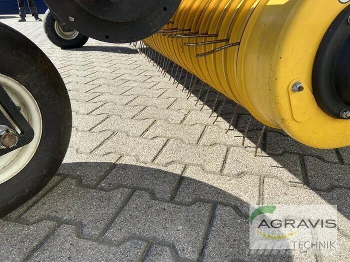 New Holland FR 500 Samojízdné sekačky
