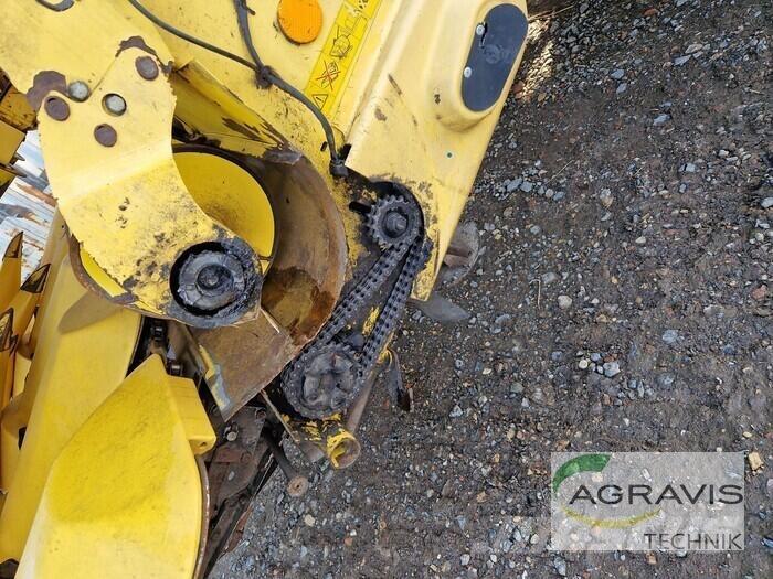 New Holland MF 875 W Příslušenství a náhradní díly ke kombajnům