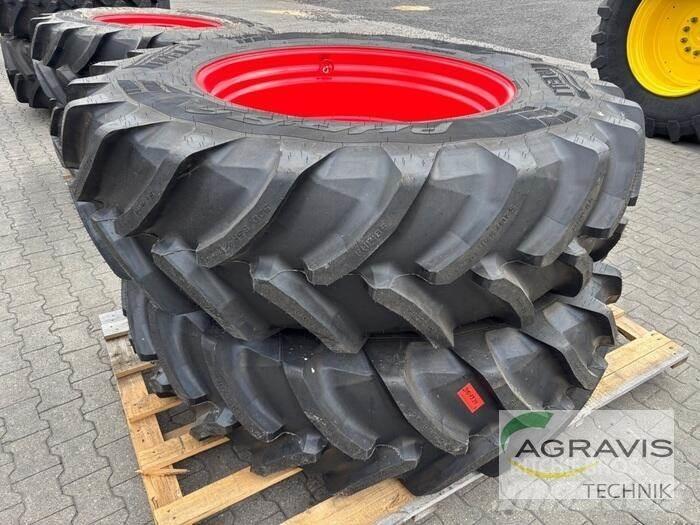 Pirelli KR 520/85R42 Pneumatiky, kola a ráfky