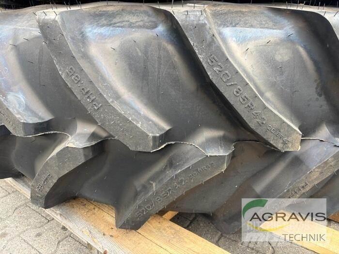 Pirelli KR 520/85R42 Pneumatiky, kola a ráfky
