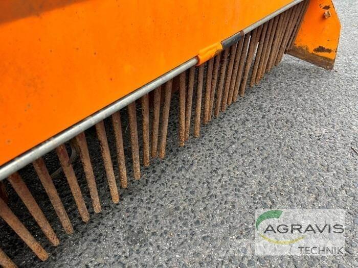 SB 125 Rotační brány a půdní frézy