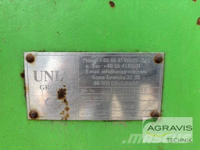Unia TYTAN 18 Rozmetadlo minerálních hnojiv