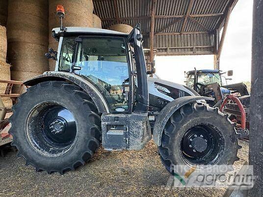 Valtra G125E ACTIVE Traktory