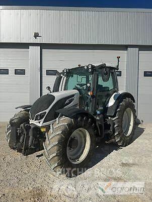 Valtra N134 H5 Traktory