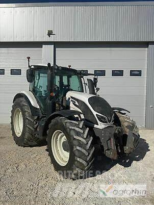 Valtra N134 H5 Traktory
