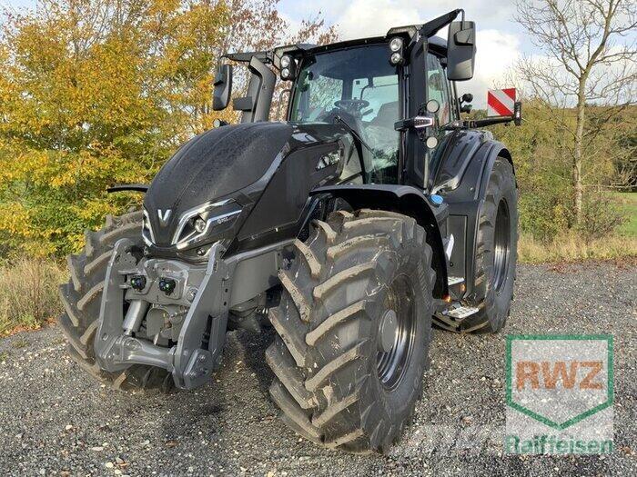 Valtra Q305 Traktory