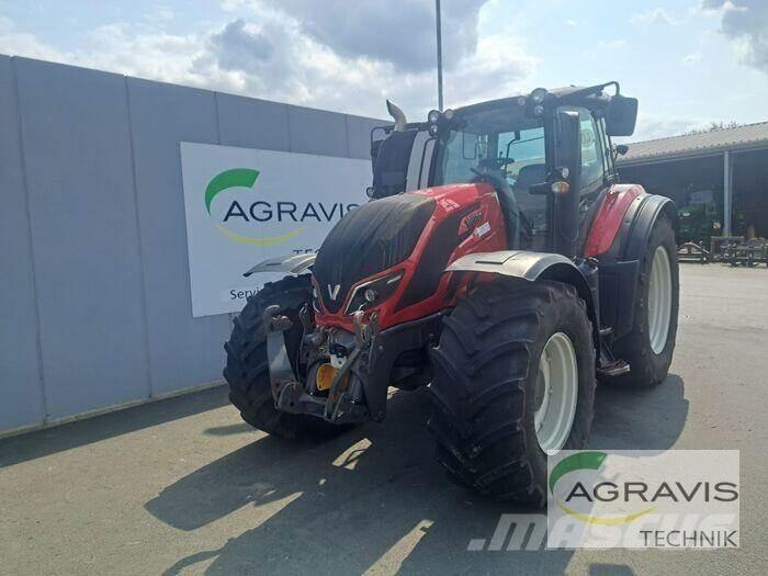 Valtra T 174 ED Traktory
