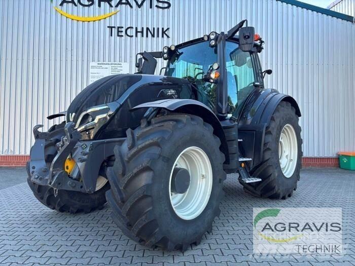 Valtra T 235 D Traktory