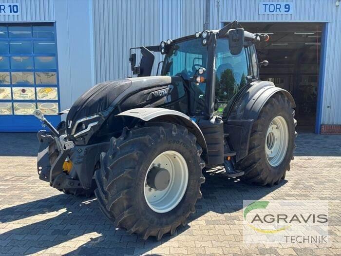 Valtra T 235 D 2A1 Traktory