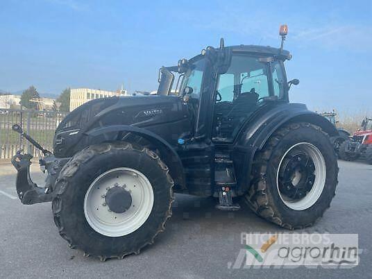 Valtra T254V Traktory