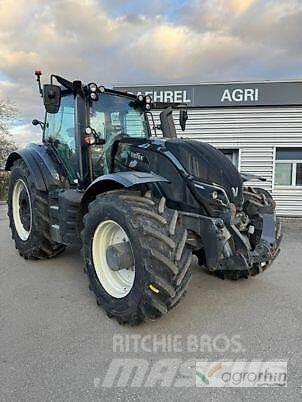 Valtra T254V Traktory