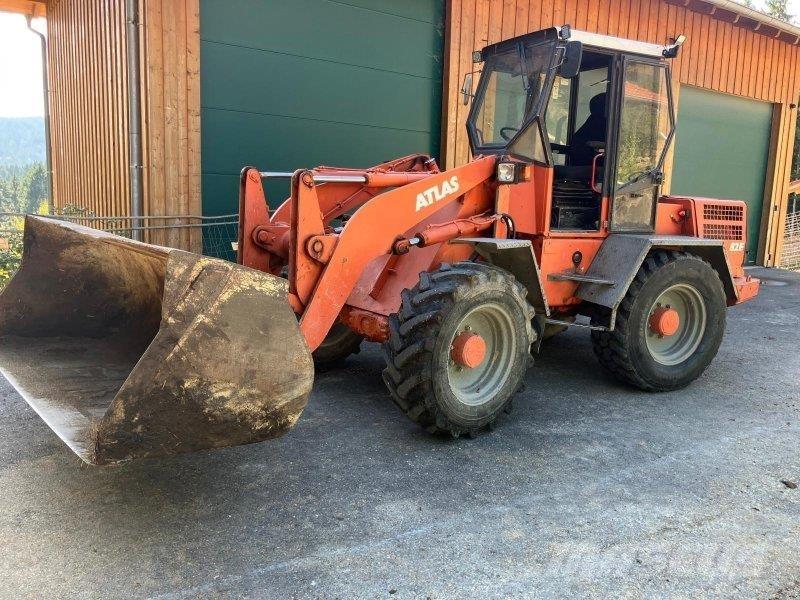 Atlas AR 82 E Kolové nakladače