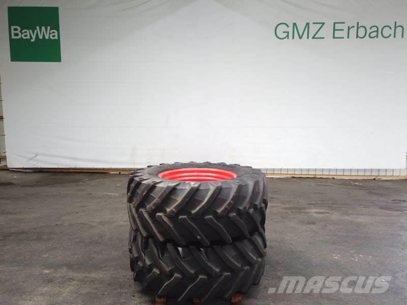 BKT 540 / 65 R30 Pneumatiky, kola a ráfky