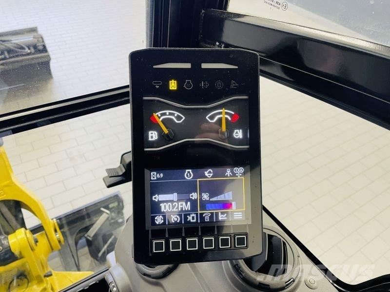 CAT 302CR-05A Kolová rýpadla