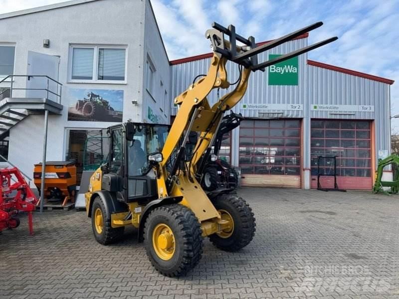CAT 906-14 Kolové nakladače