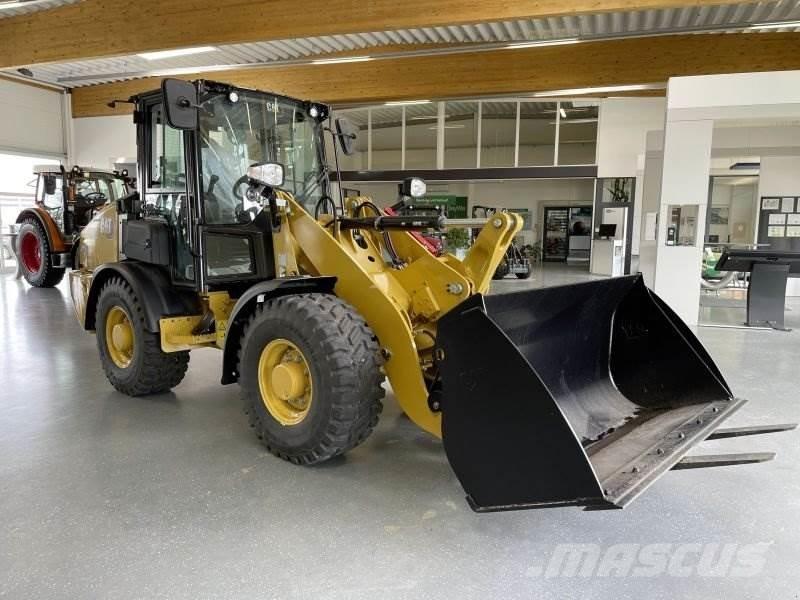 CAT 906-14A T Kolové nakladače
