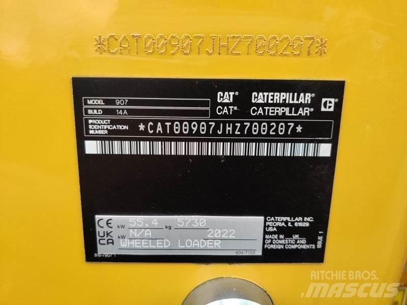 CAT 907 Kolové nakladače