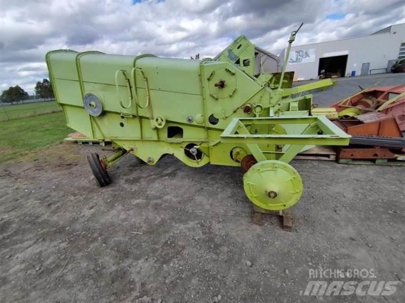 CLAAS Corsar Sklízecí mlátičky