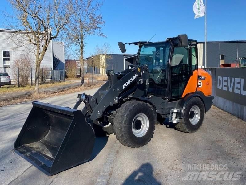Doosan DL 80-7 Kolové nakladače