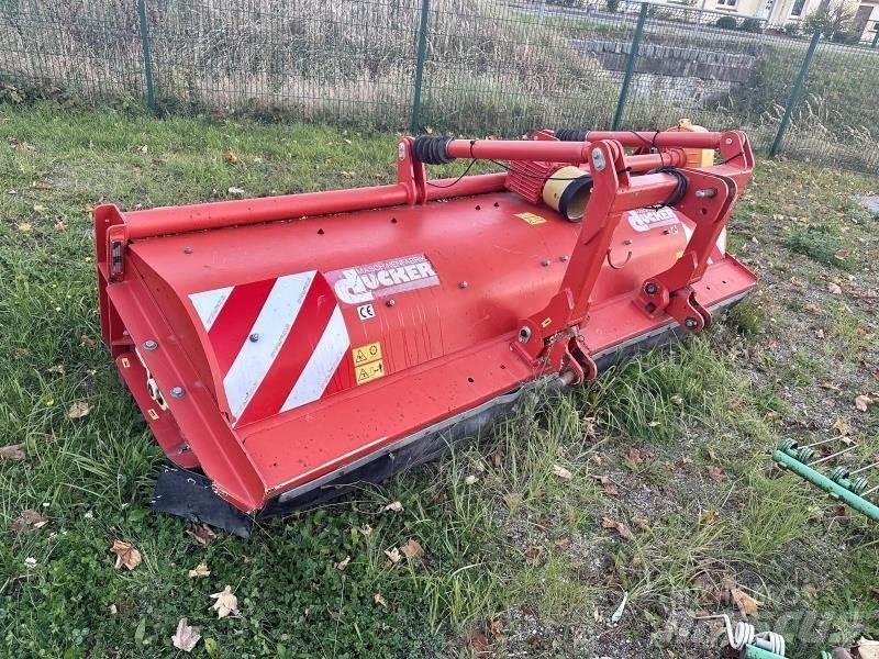 Dücker UM 30 Překopávače kompostu