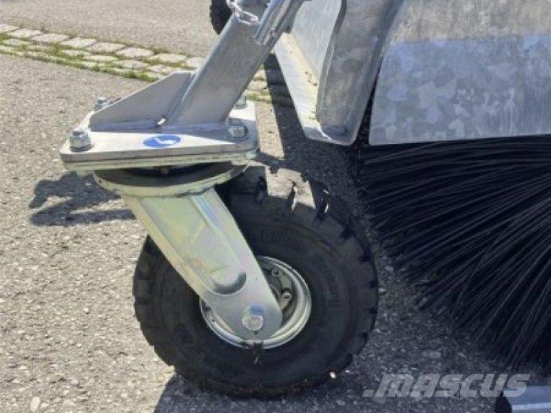 Fliegl TYP 700 Zametací stroje