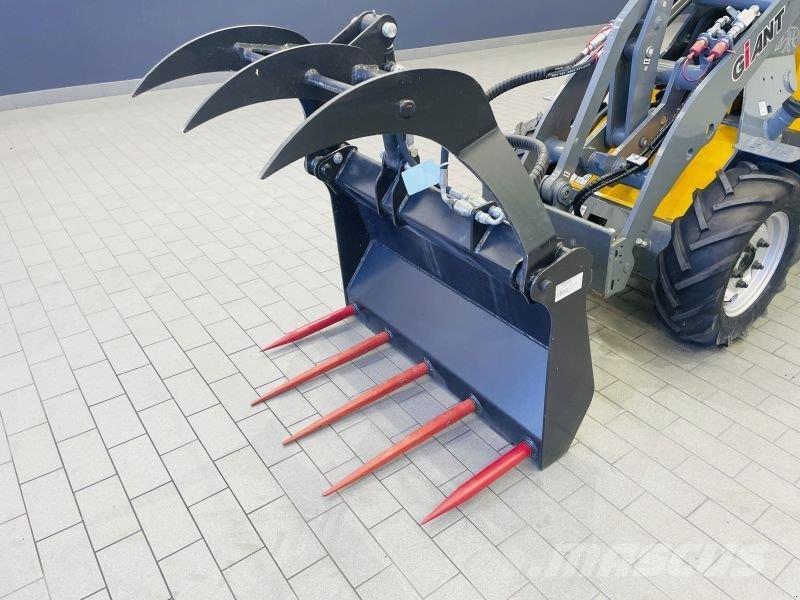 GiANT G1200 Smykem řízené nakladače