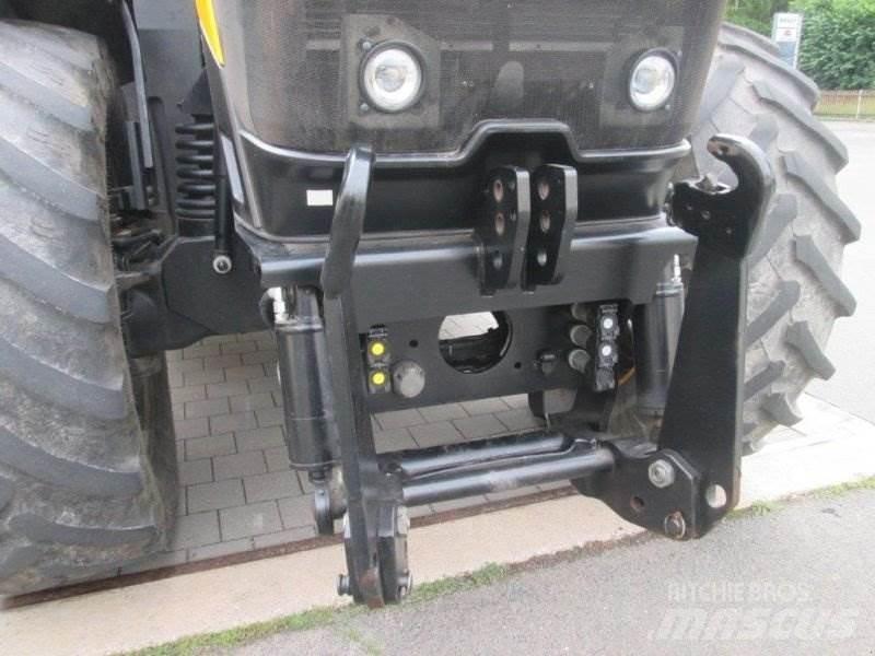 JCB 8330 Traktory