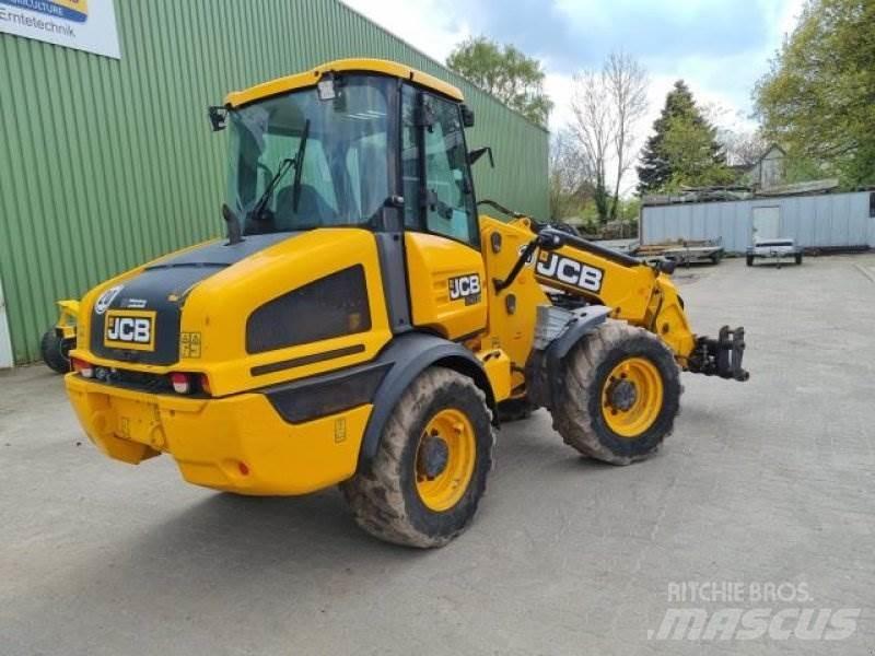 JCB TM 220 Kolové nakladače