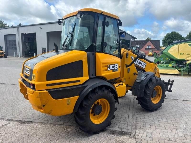 JCB TM 220 Kolové nakladače