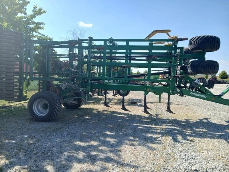 Kerner x4 460 Kultivátory