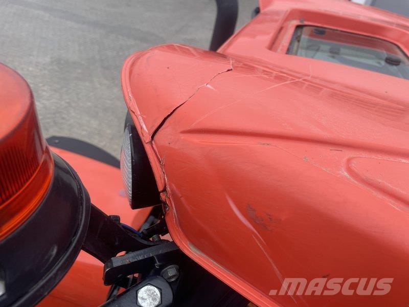 Kubota M 7153 Traktory