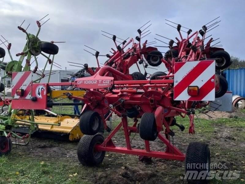 Kuhn GF 10802 Obraceče a shrabovače sena