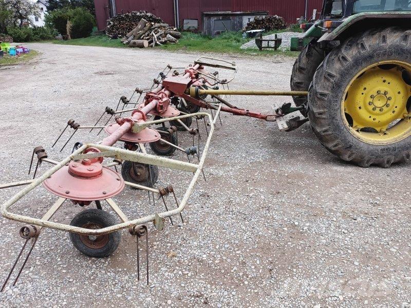 Kuhn GF 671 Obraceče a shrabovače sena