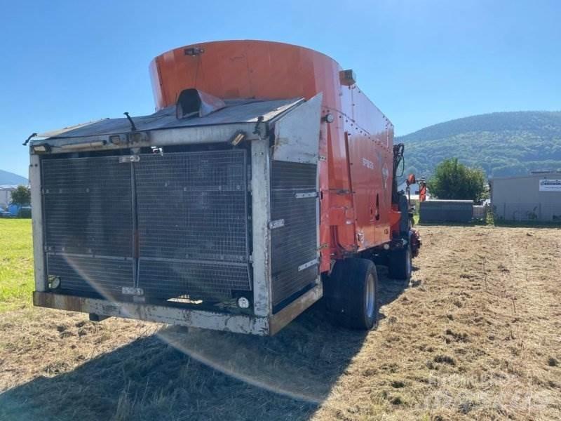 Kuhn SPW 25 Míchačky krmiva