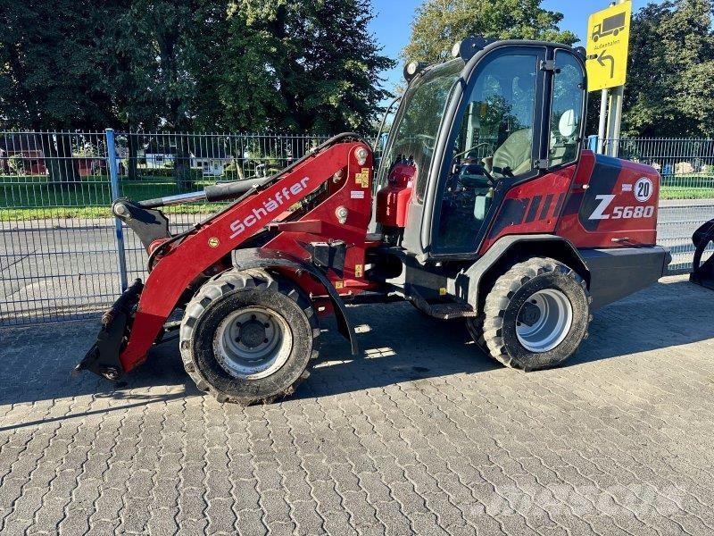 Schäffer 5680Z Kolové nakladače