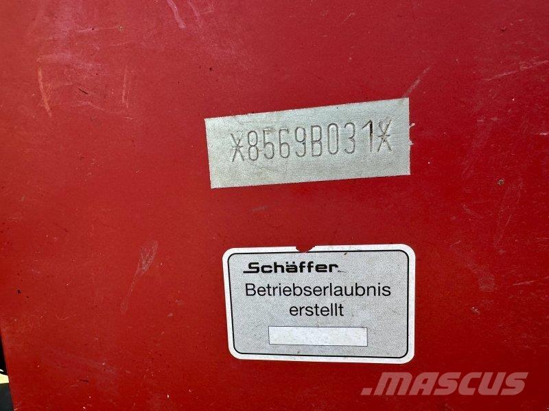 Schäffer 5680Z Kolové nakladače