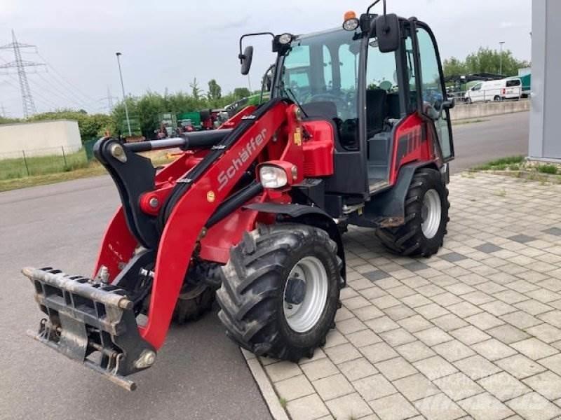 Schäffer Z4670 Smykem řízené nakladače