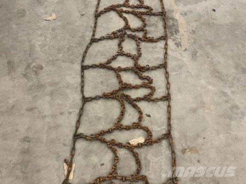  SCHNEEKETTEN Pásy, řetězy a podvozek