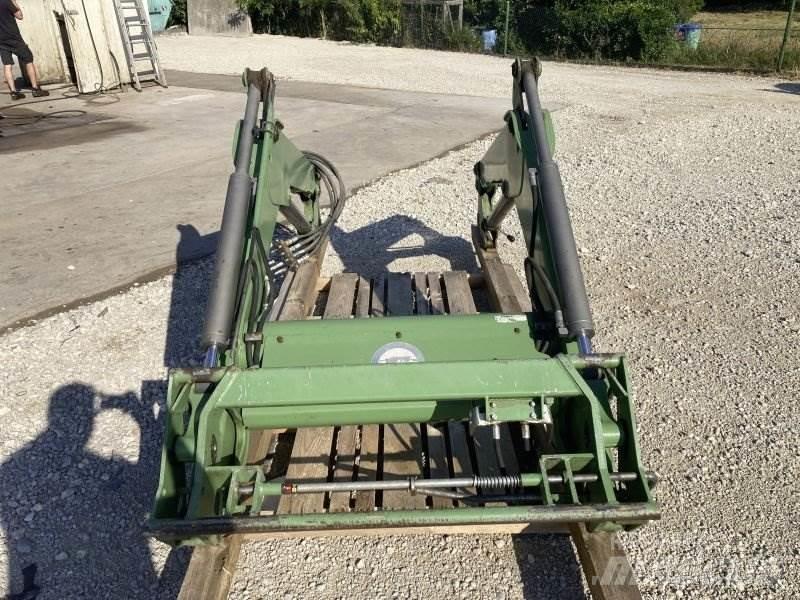 Stoll FZ 30.1 Čelní nakladače a rypadla
