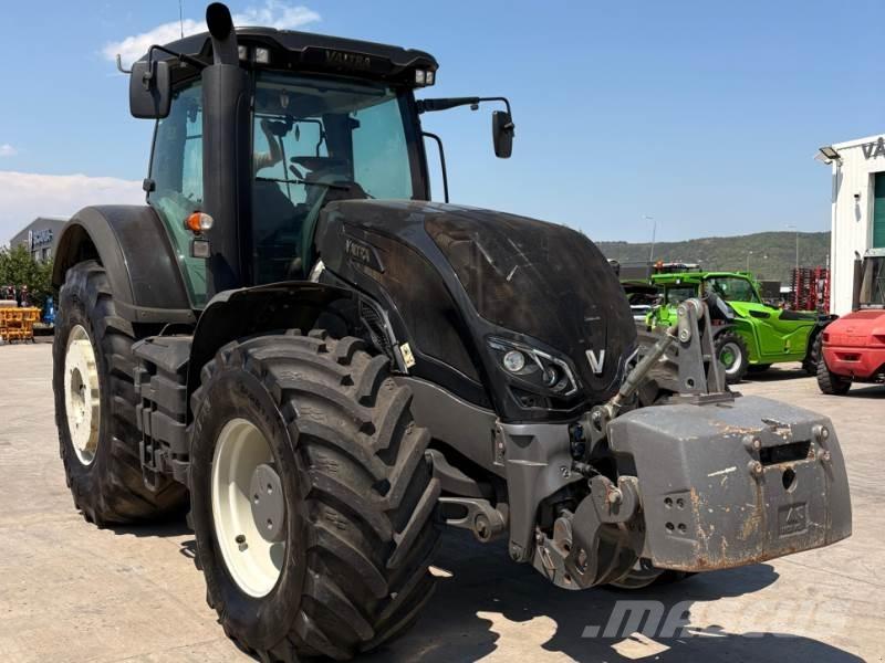 Valtra S274 Traktory