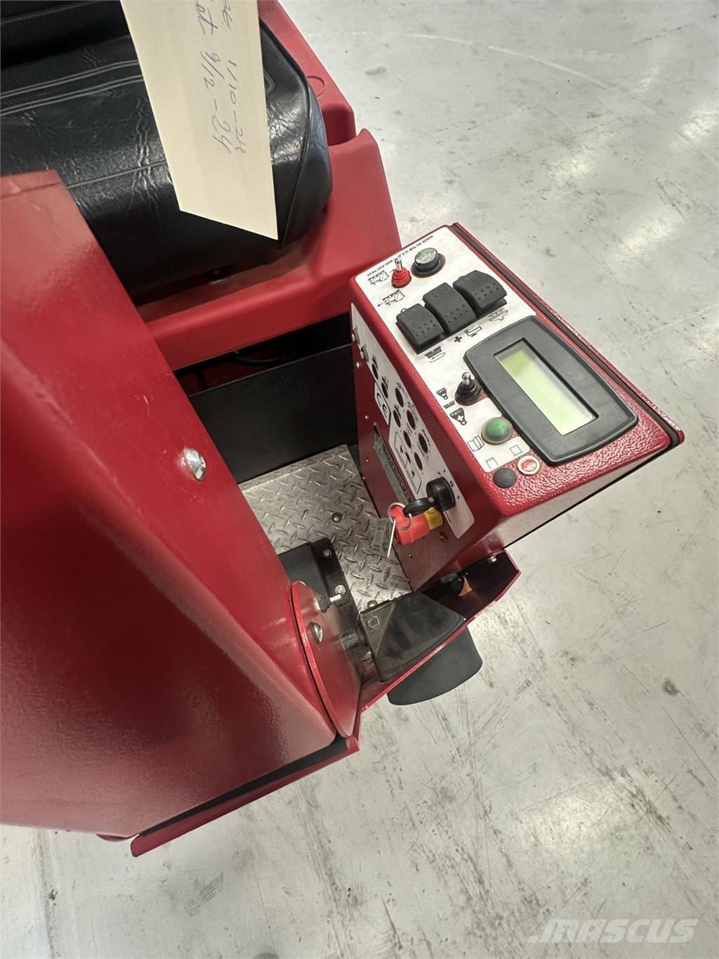 Factory Cat GTX 34-C Manipulace s materiálem – ostatní