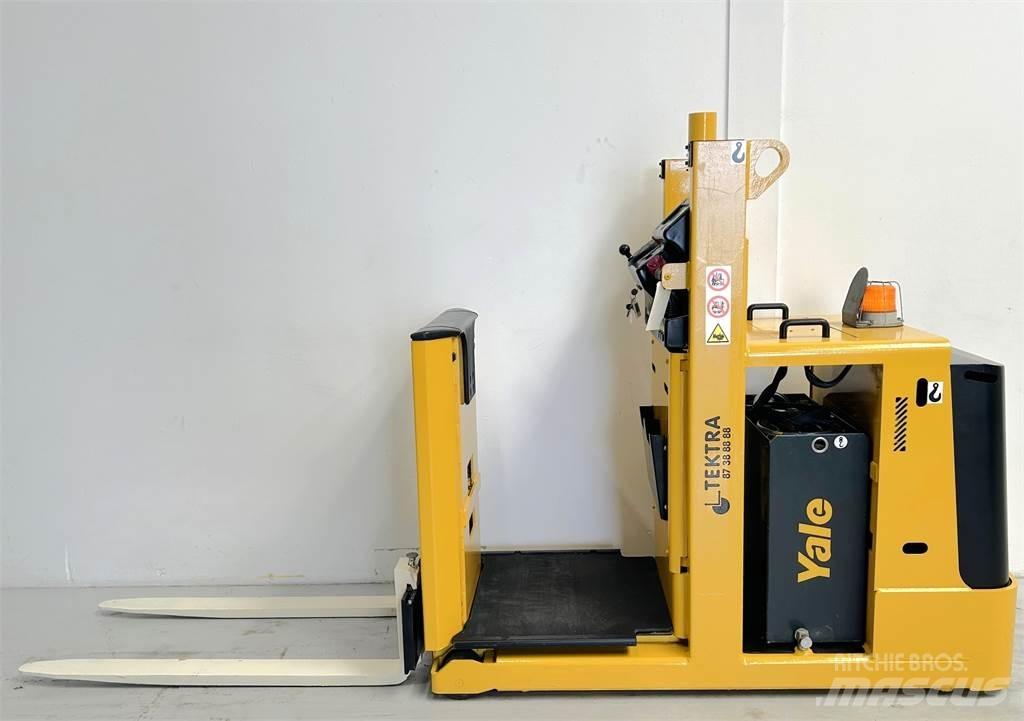 Hyster K1.0L Střednězdvižný vozík
