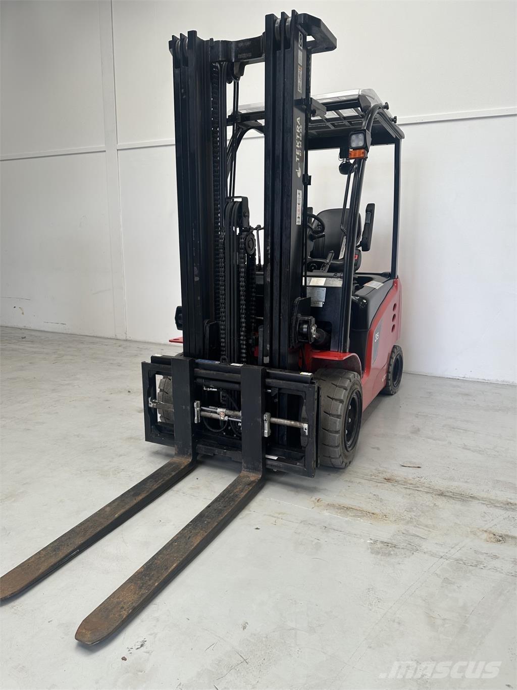 Tektra CPD35-XC4 Akumulátorové vozíky
