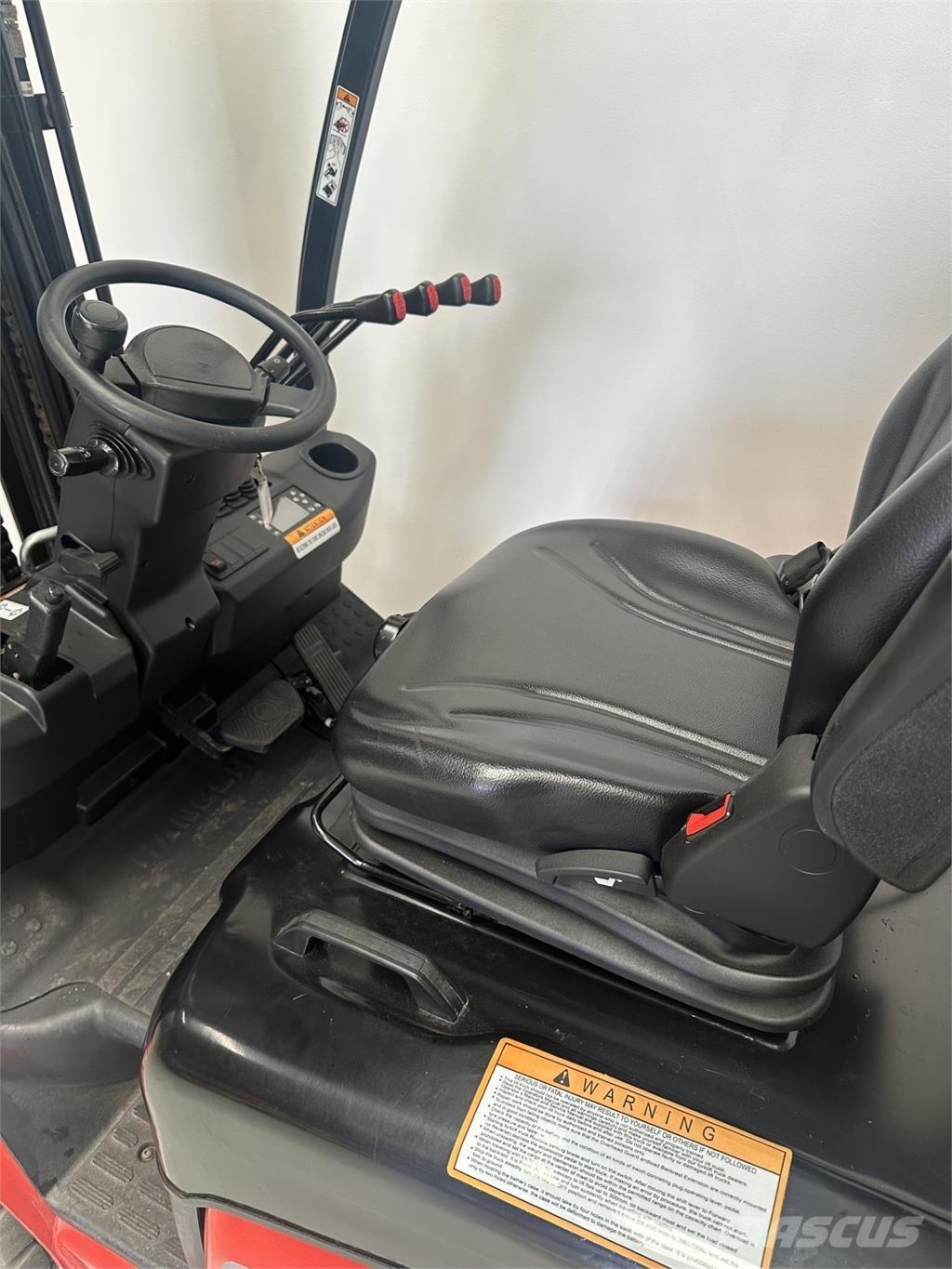 Tektra CPD35-XC4 Akumulátorové vozíky