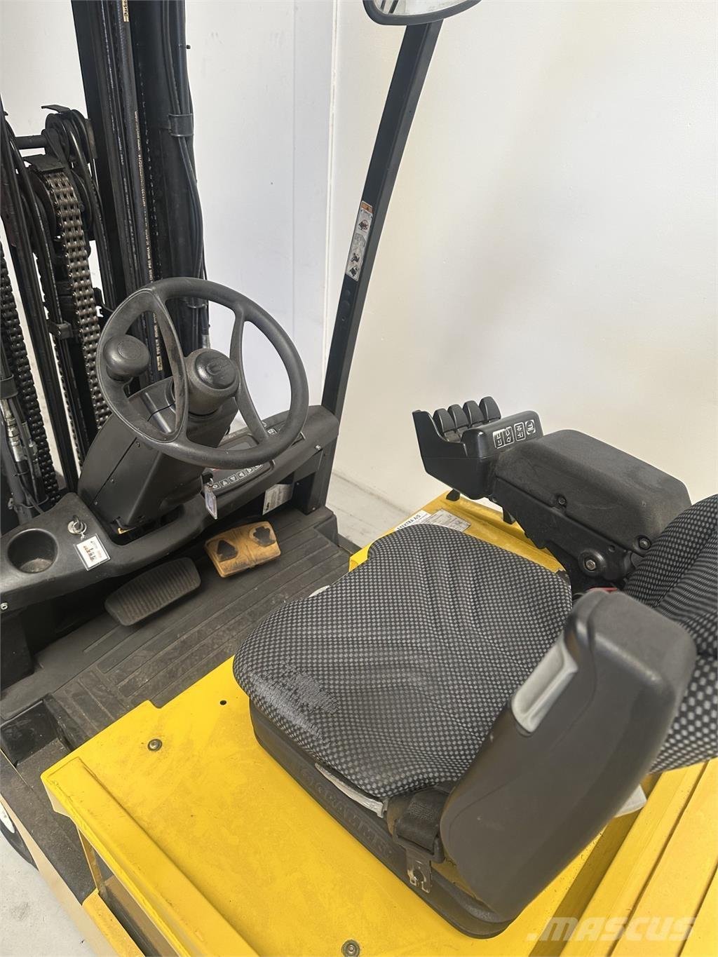 Yale ERP16ATF AC (SWB) Akumulátorové vozíky