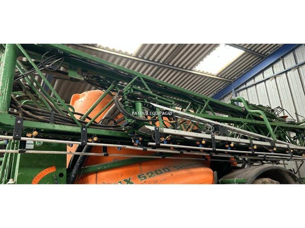 Amazone UX5200 Tažené postřikovače
