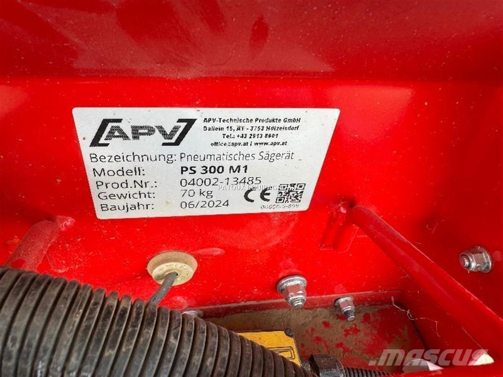 APV PS300M1 Mechanické secí stroje