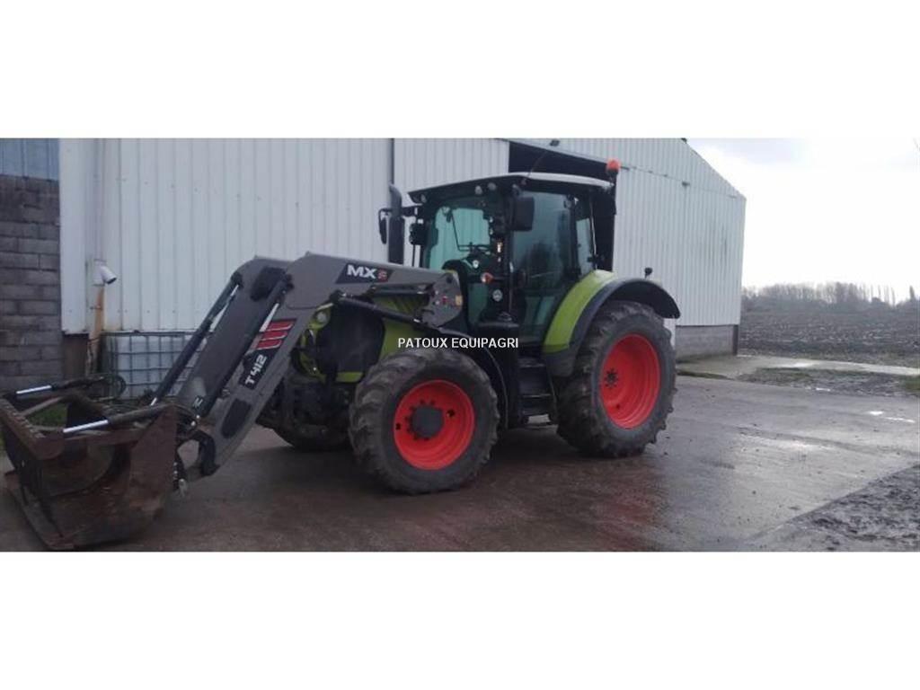 CLAAS ARION 520 Traktory